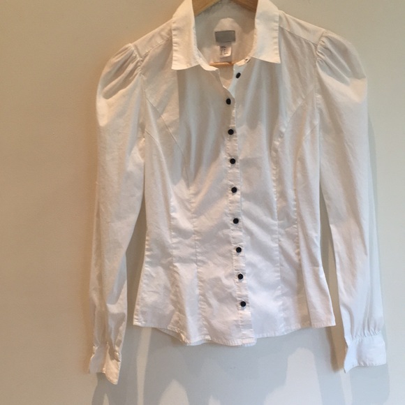 H&M Tops - H&M white button down shirt